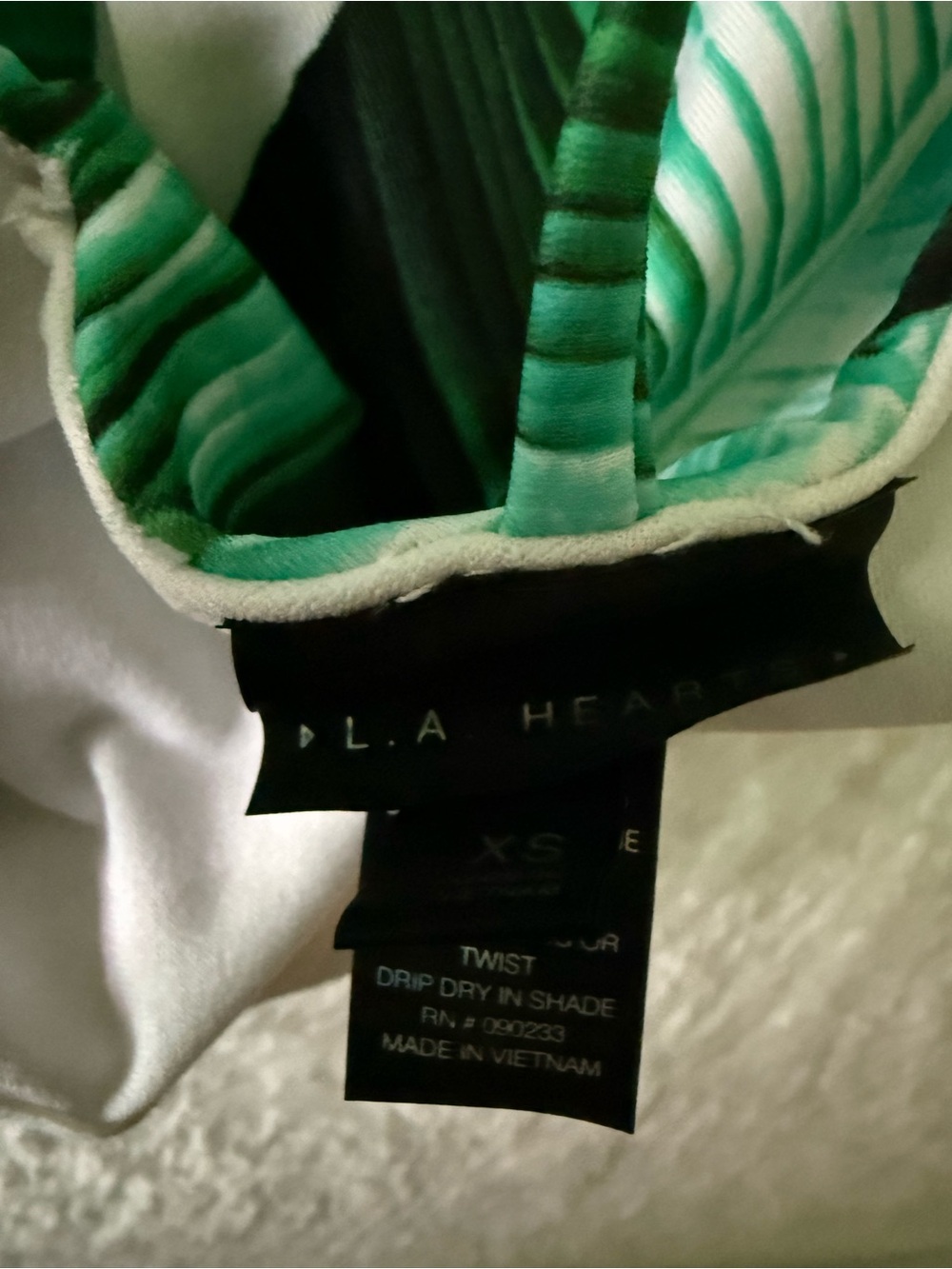 LA Hearts By PACSUN Green Leaf White Side Cut Outs One Piece Swimsuit XS - Picture 10 of 11